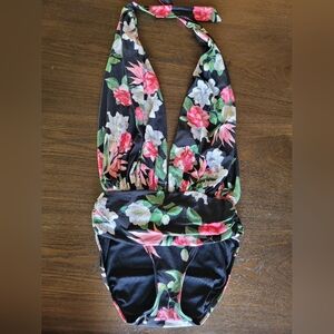 Vince Camuto plunge one-piece swimsuit in black with roses, Size 8